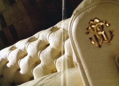 pelle- leather- leather tuscany- pelle texture-materiali-materials- luxury- lusso- arredo-furniture-furnishing- cantu- arredamento-complementi-complementi d'arredo CAVALLI-ROBERTO CAVALLI INTERIORS-WEVUG-GRANDI NOMI PER INTERNI-GLA_007