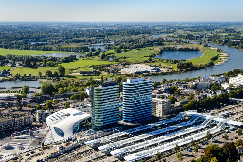 domus-02-unstudio-arnhem-central-station